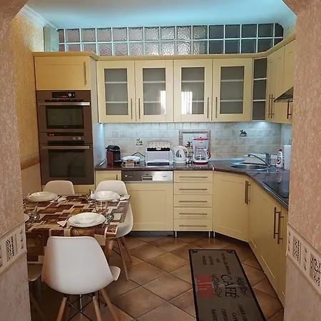 Edenkert Apartmanhaz Kisvárda Exterior photo